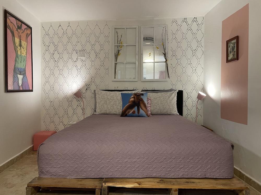 Coqui del Mar Guest House