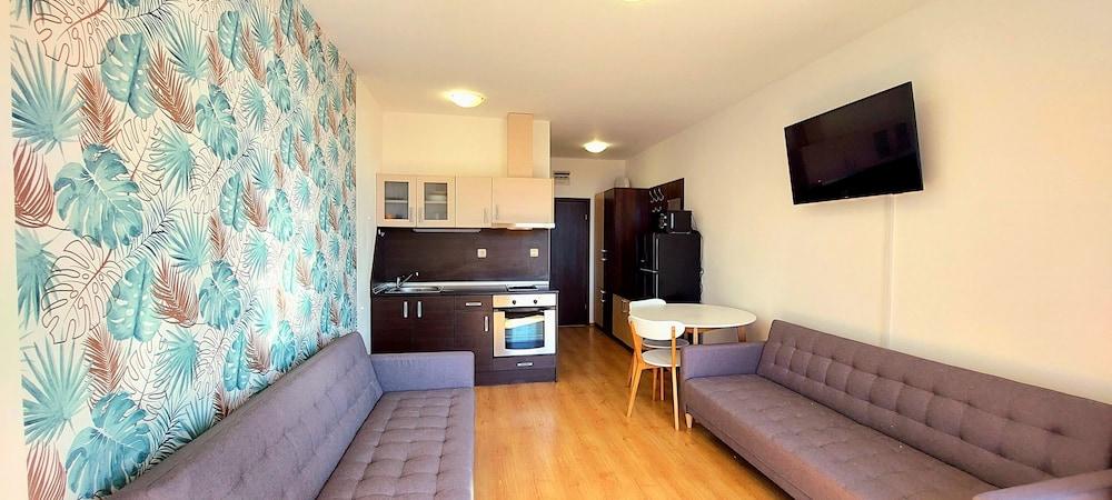 Menada Luxor Apartments