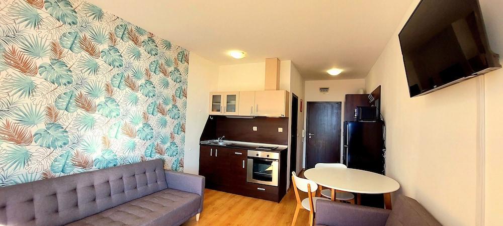 Menada Luxor Apartments