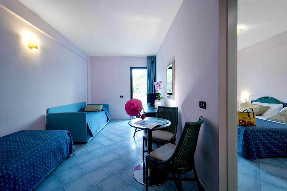 Club Giardini d'Oriente Village