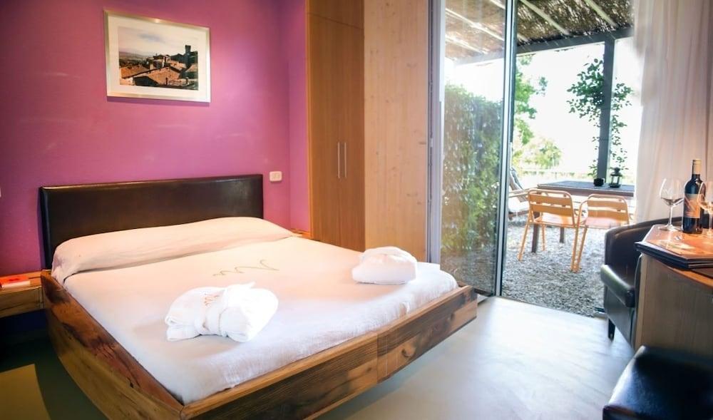 Valdonica Winery & Vineyard Residence