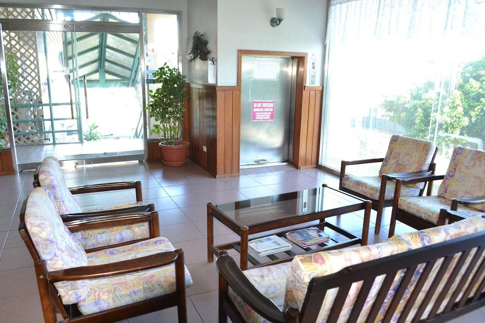 West Plaza Hotel Downtown