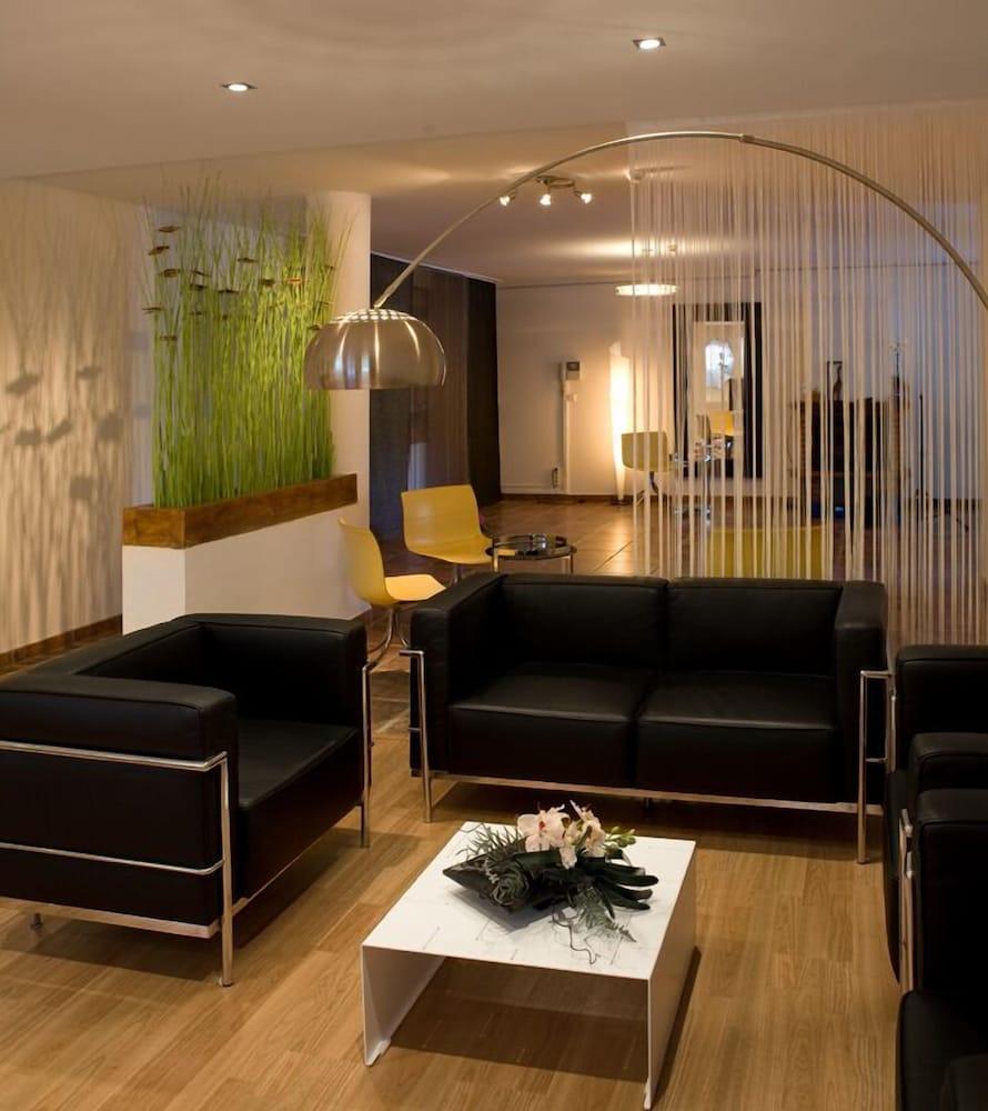 Hotel Porta d'Alella