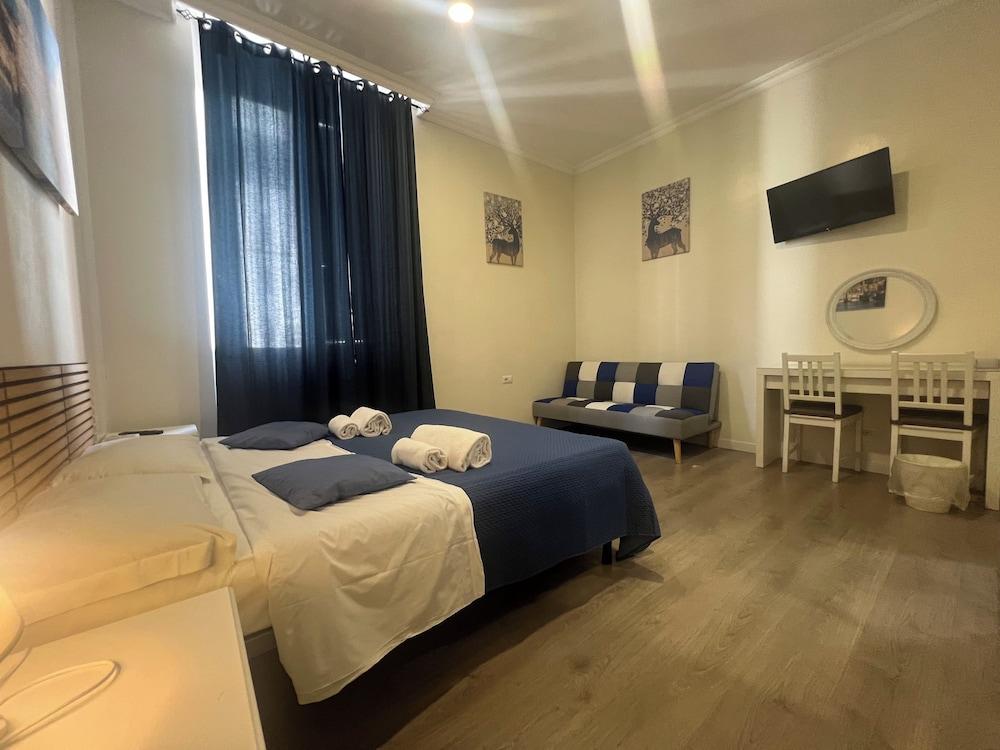 Freedom Traveller Hostel