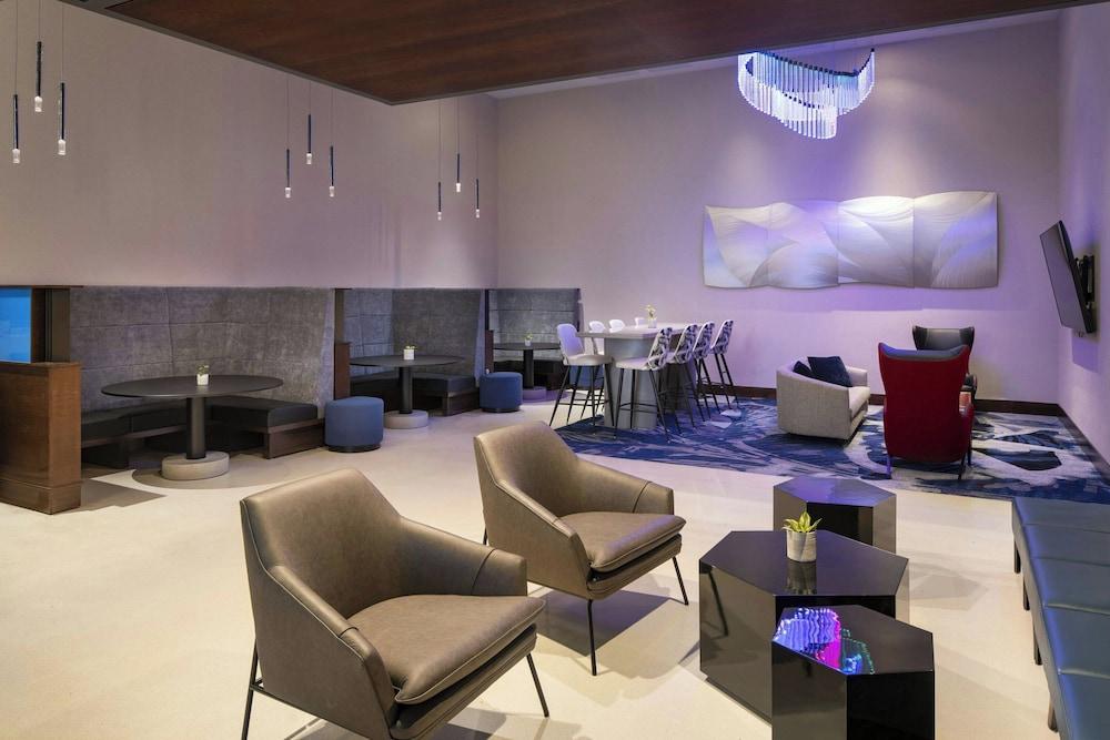 Courtyard Los Angeles L.A. LIVE