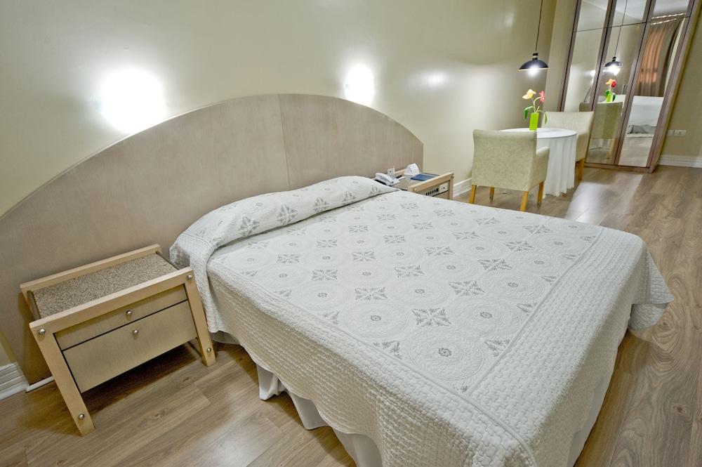 Hotel Nacional Inn Curitiba Torres