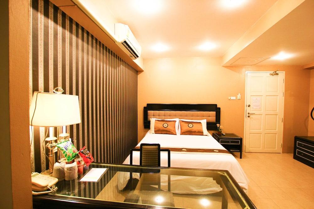 MAMBA and Baan Aranya Serviced Apartment