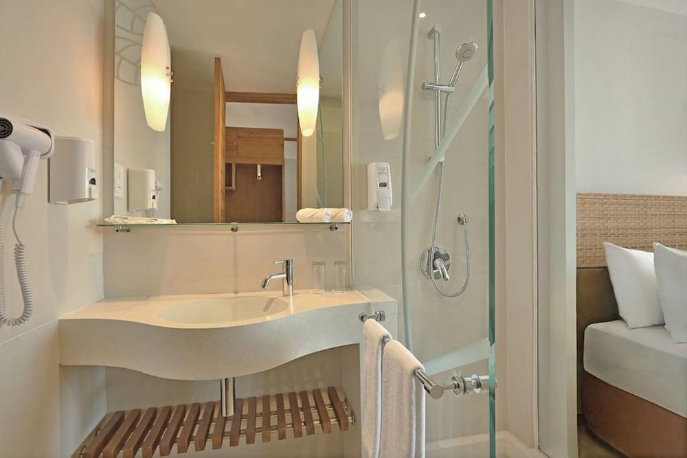 Diamond Hotel Kuta Bali