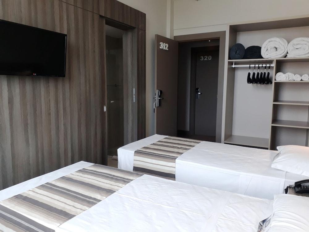 Hotel Valerim Itajaí