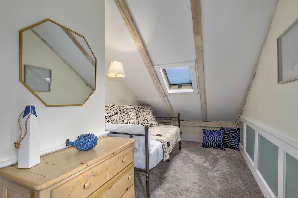 Youngtown Inn & Restaurant