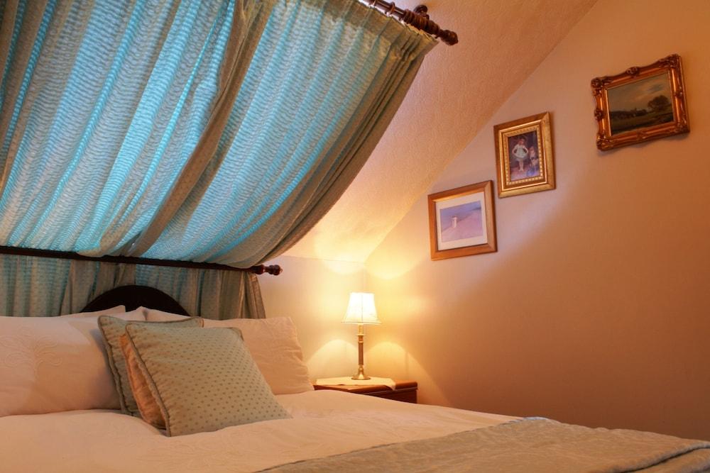 The Sycamore Guest House