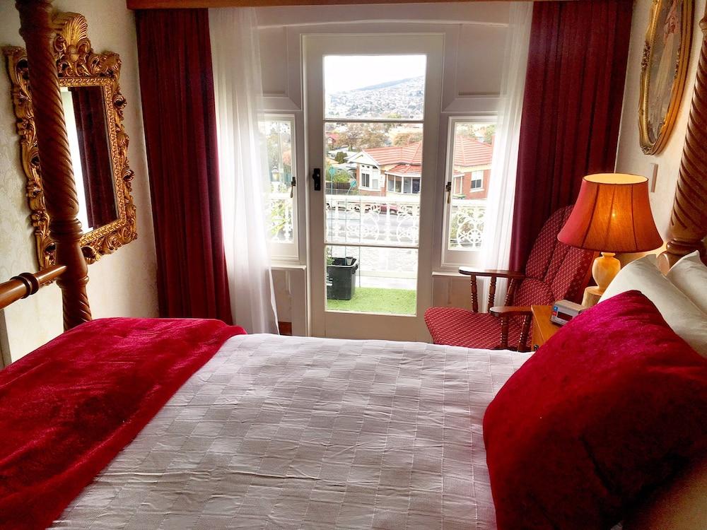 Motel Mayfair on Cavell