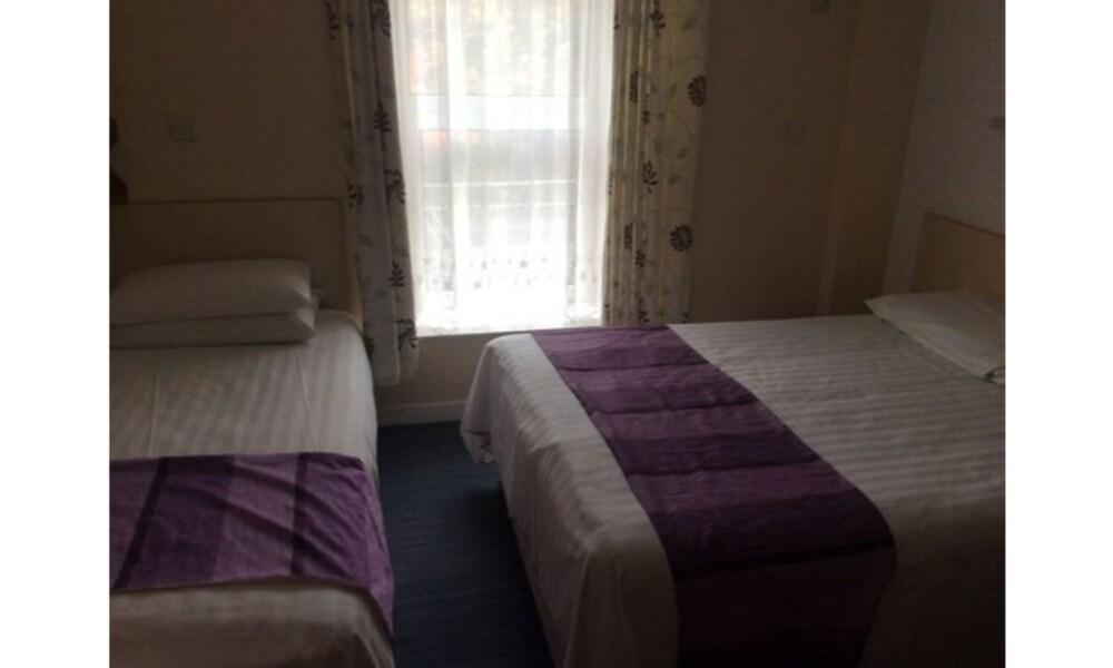 Clon Ross Guesthouse