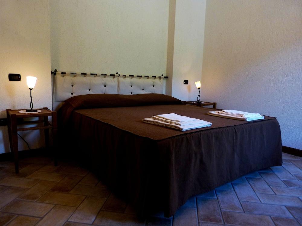 Cerqua Rosara Residence