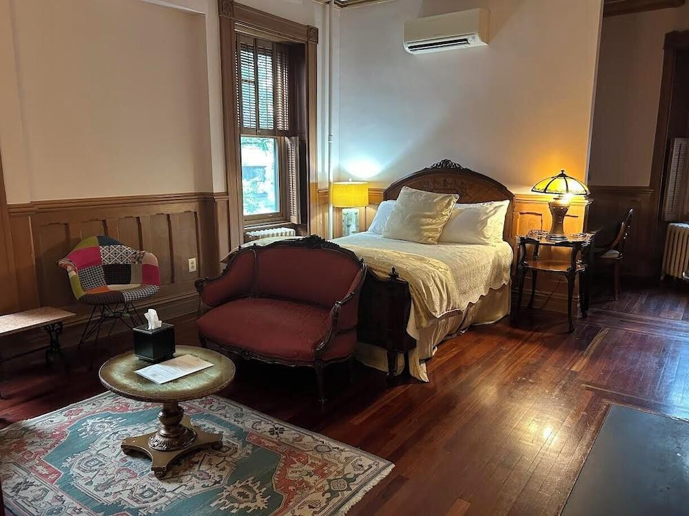 The Inn at Irving Place