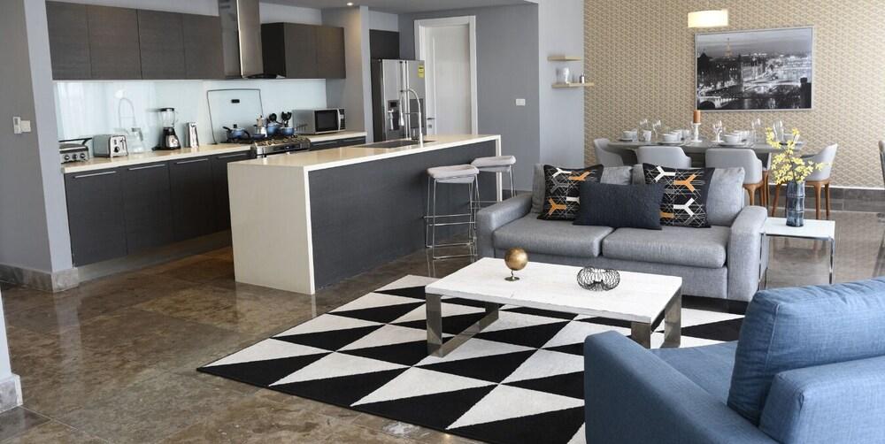 Apto. 21G vista a la Ciudad