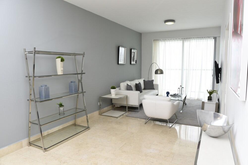 Apto. 32B vista al mar