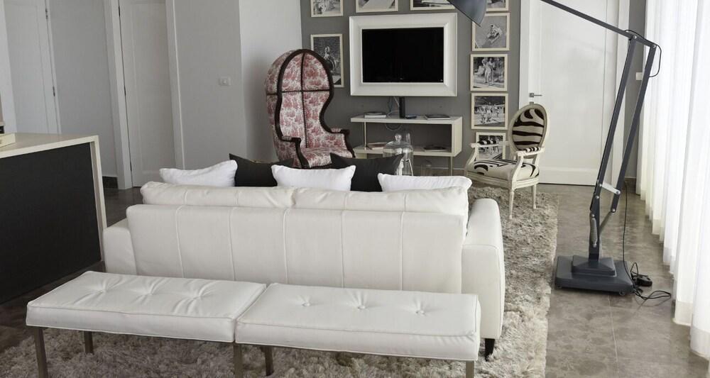 Apto. 48F vista a la Ciudad