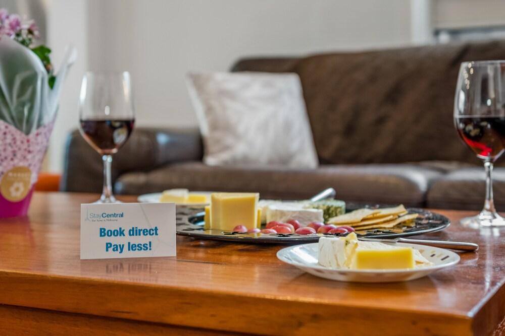 StayCentral - Richmond Residence