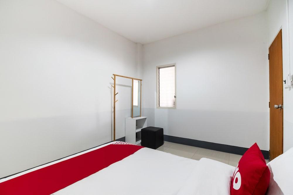 OYO 678 The Room Relax