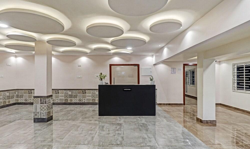 Treebo Trend De Crown-De Alphabet