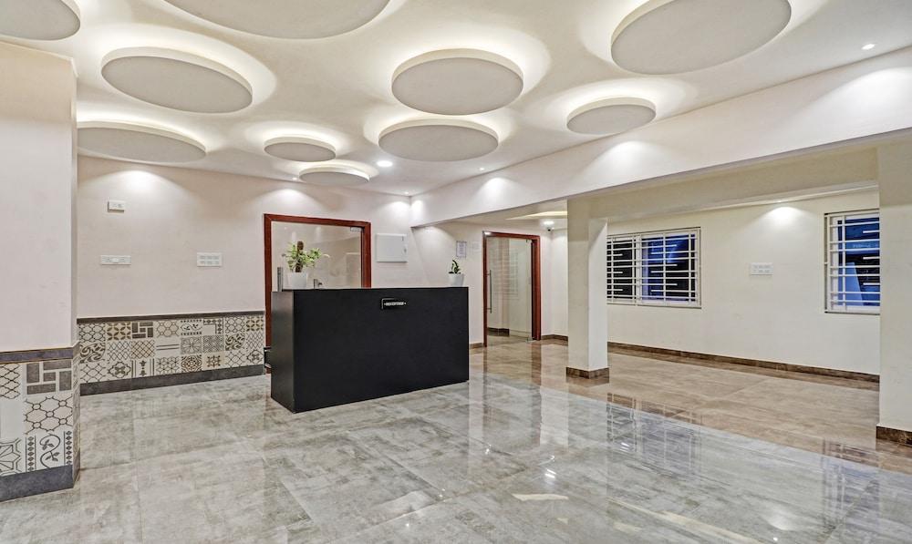 Treebo Trend De Crown-De Alphabet