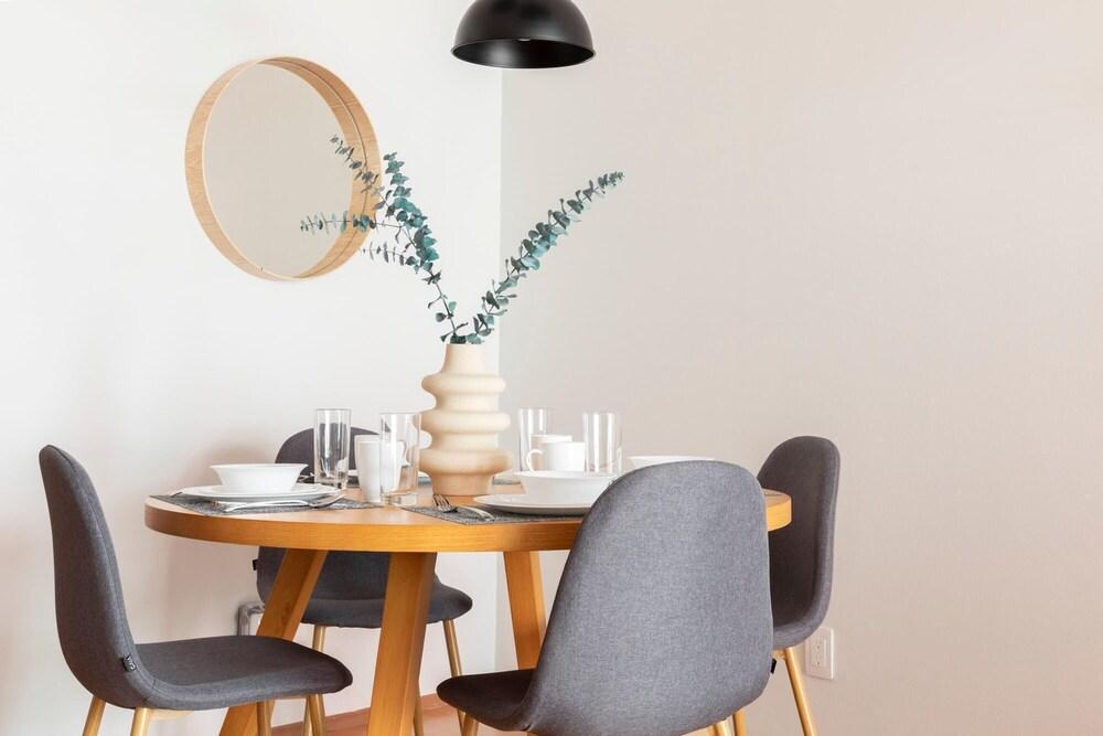 Capitalia Great for Home Office