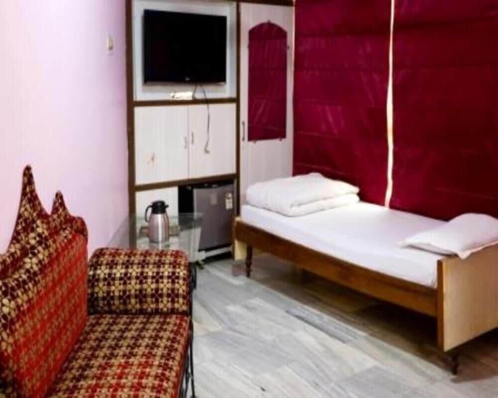 Hotel Shri Ram International