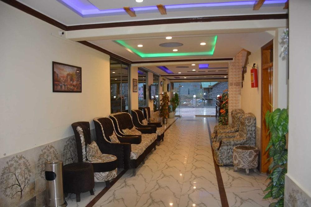 Taj Pearl Continentail Hotel