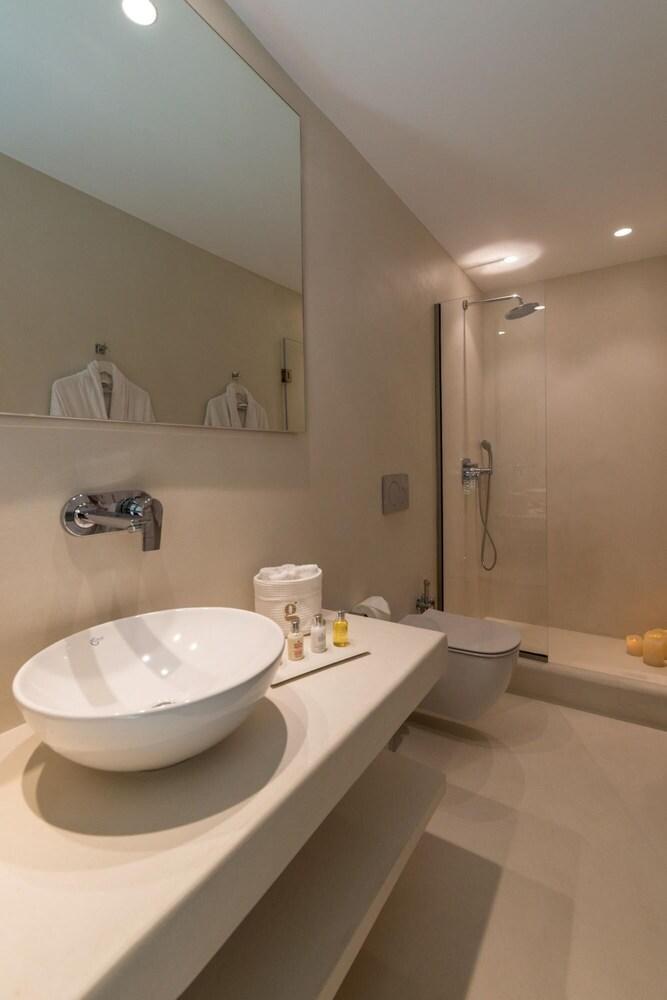 G Villa Mykonos Five Bedroom Villa