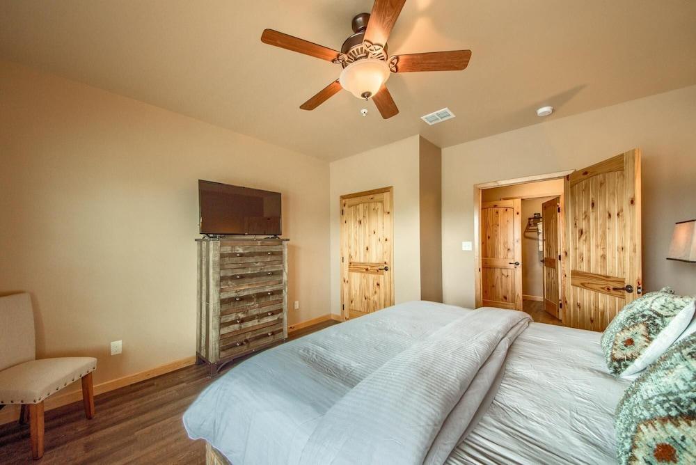 Old Mills Resort OM A6