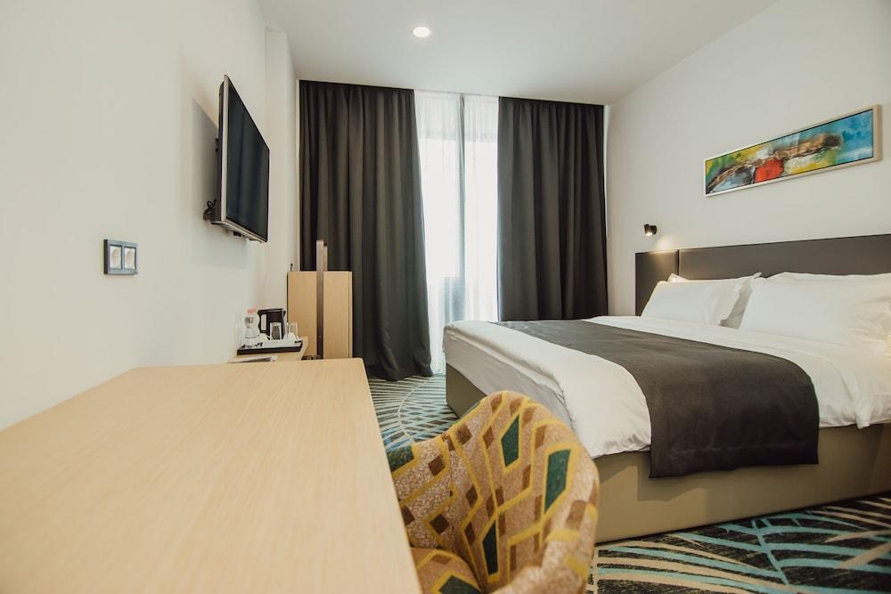 Graphic Hotel Batumi