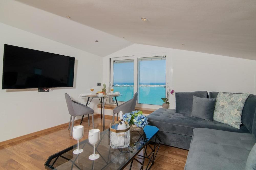 Seaview Modern Loft - Seaview Modern Loft