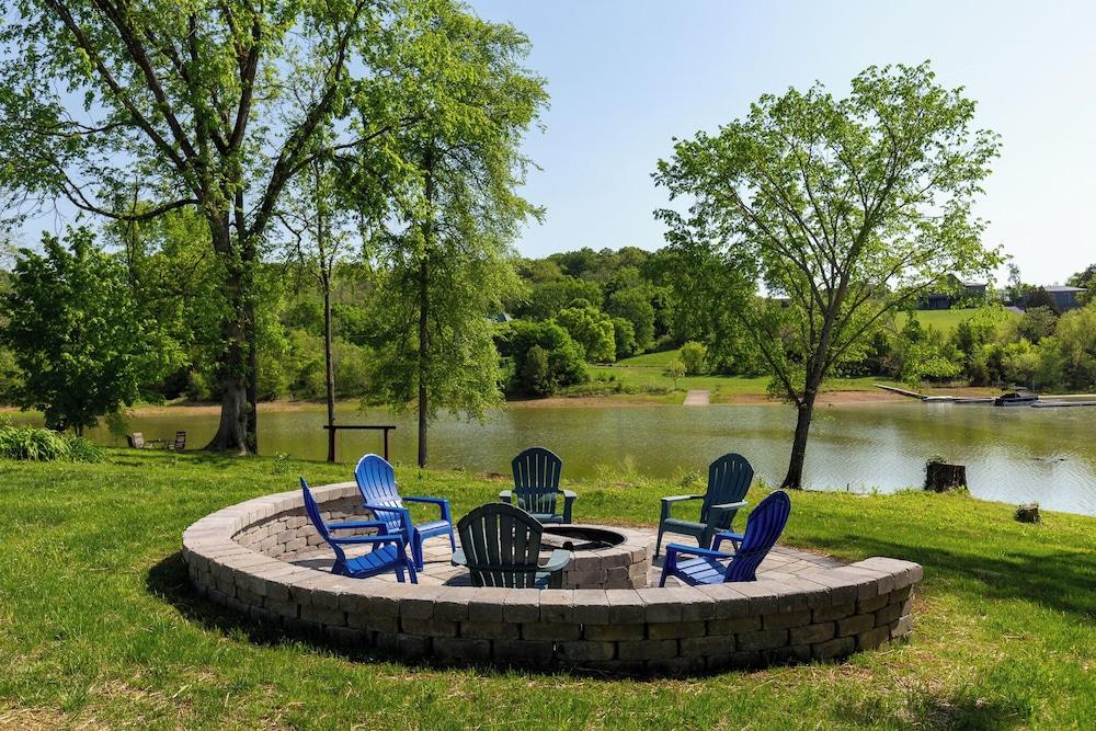 Sunrise Cove by Jackson Mountain Rentals