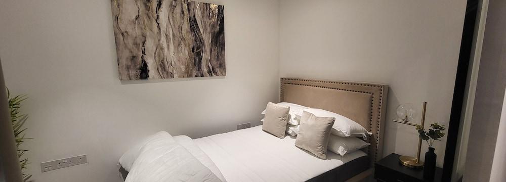 Canary Wharf - Park Drive