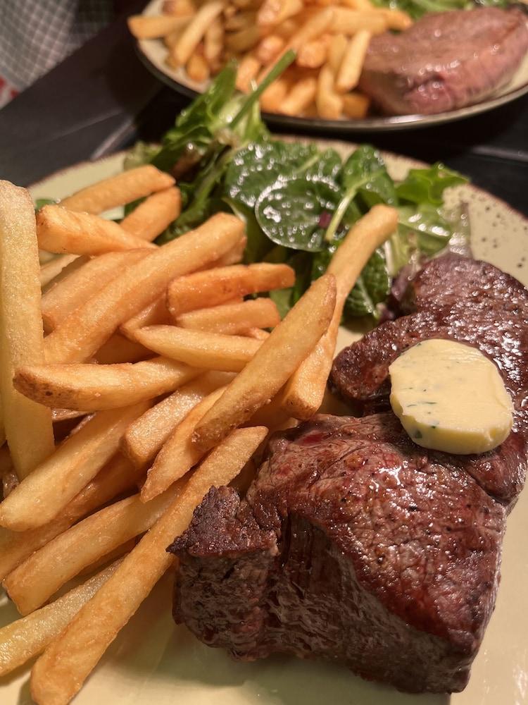 The Barrington Arms Hotel