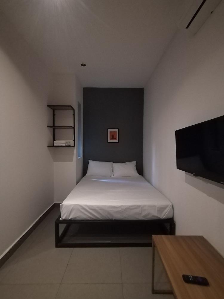 Estudios amueblados y equipados con cocineta en ubicación Céntrica MTY