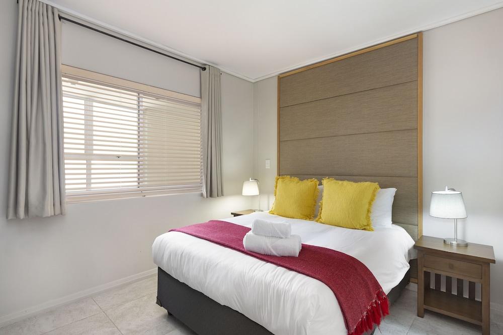 Lagoon Beach 302A by HostAgents