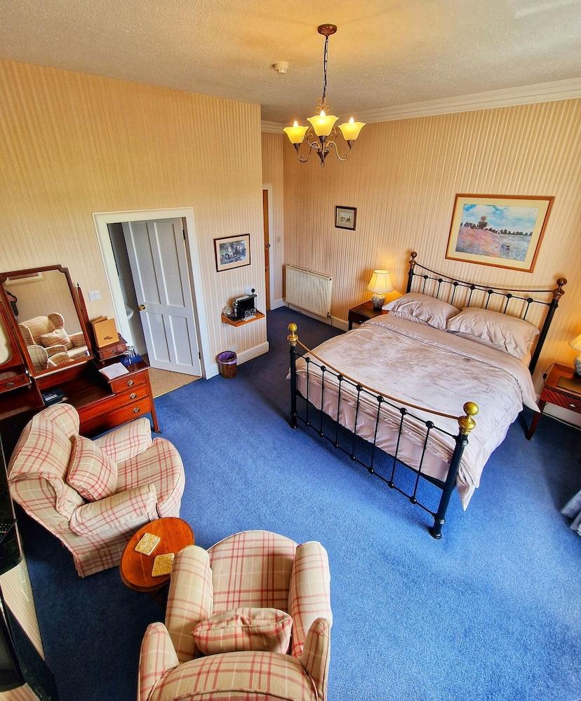 The Pines Guesthouse