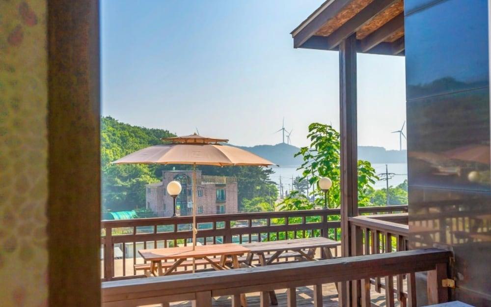 Daebudo Grand Blue Pension