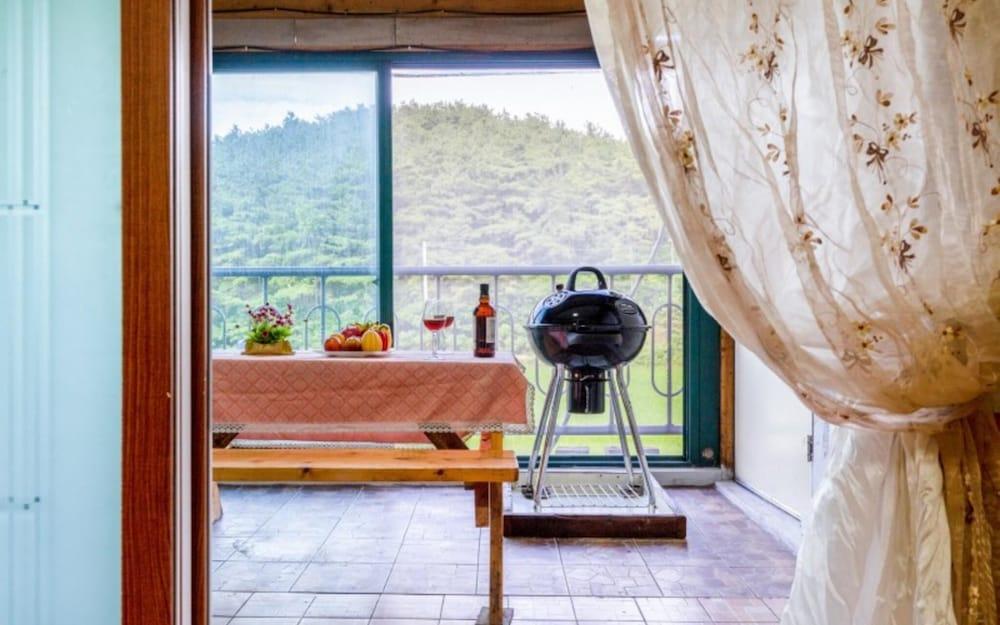 Daebudo Bada Solhyangi Pension