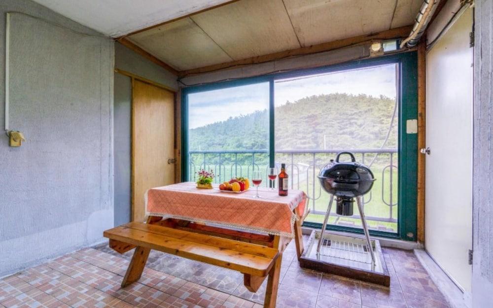 Daebudo Bada Solhyangi Pension