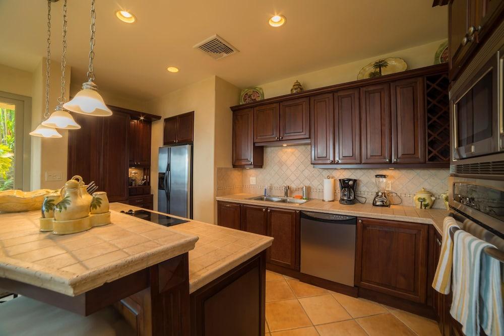 Marbella 1E 3 bdr 3 1 2 Bath