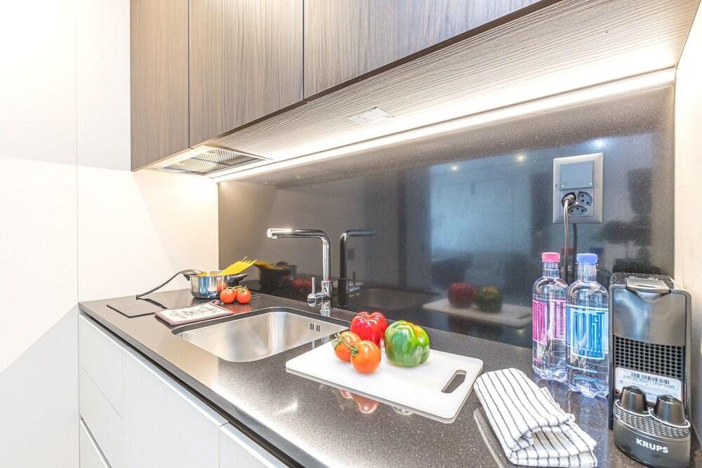 Icon H 307 Suite Micro-living