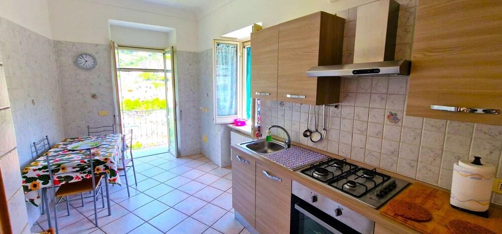 Cozy Private House - Trekking Lovers - Town View