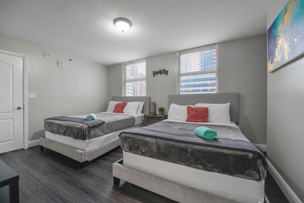 Amazing 3 BR Apartment At Brickell