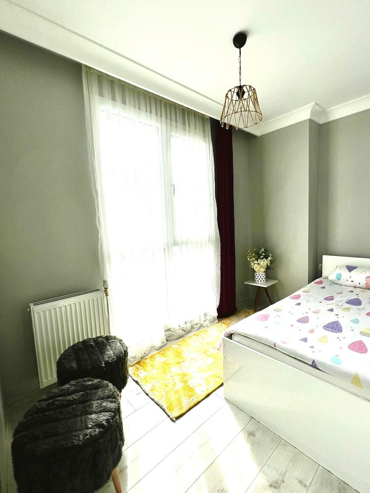 Perfect Lake view Entire Apartment