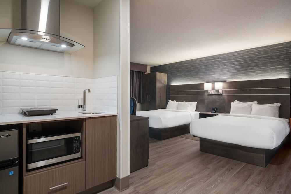 Glengarry Extended Stays