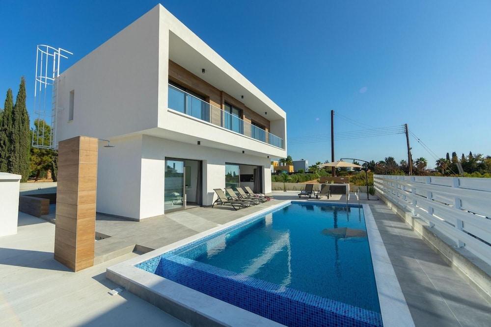 Villa Andre Eastmed Villas