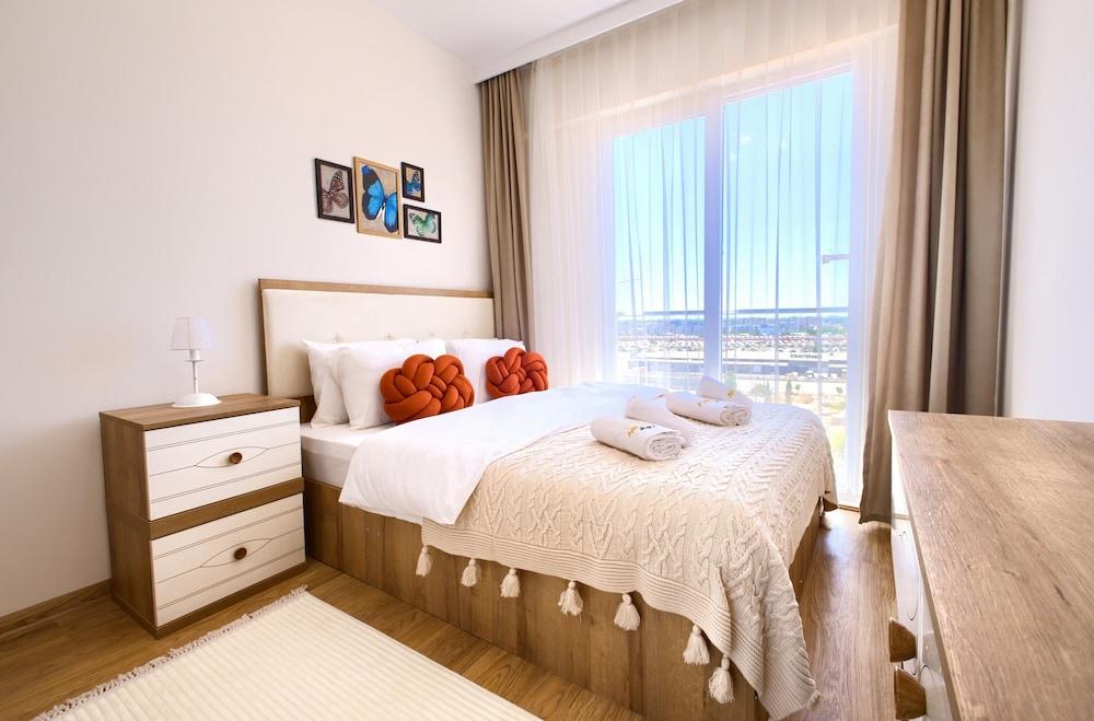 Antalya 1207 by NewInn